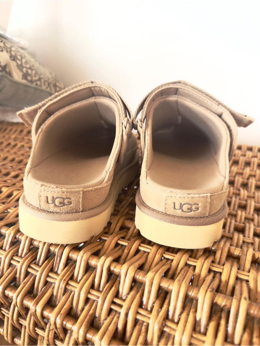 UGG Goldencoast Clog II in Sandstone - Picture 3 of 7